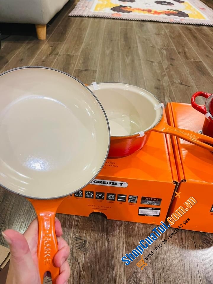 Set nồi chảo gang Le Creuset Marmitout 2-in-1, 22cm- màu cam, màu đỏ