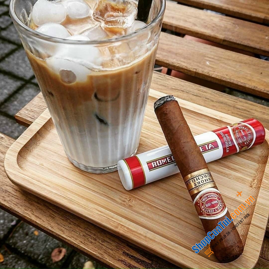 XÌ GÀ THƯỢNG HẠNG CIGAR ROMEO Y JULIETA SHORT CHURCHILL TUBOS của Cuba hộp 15 điếu