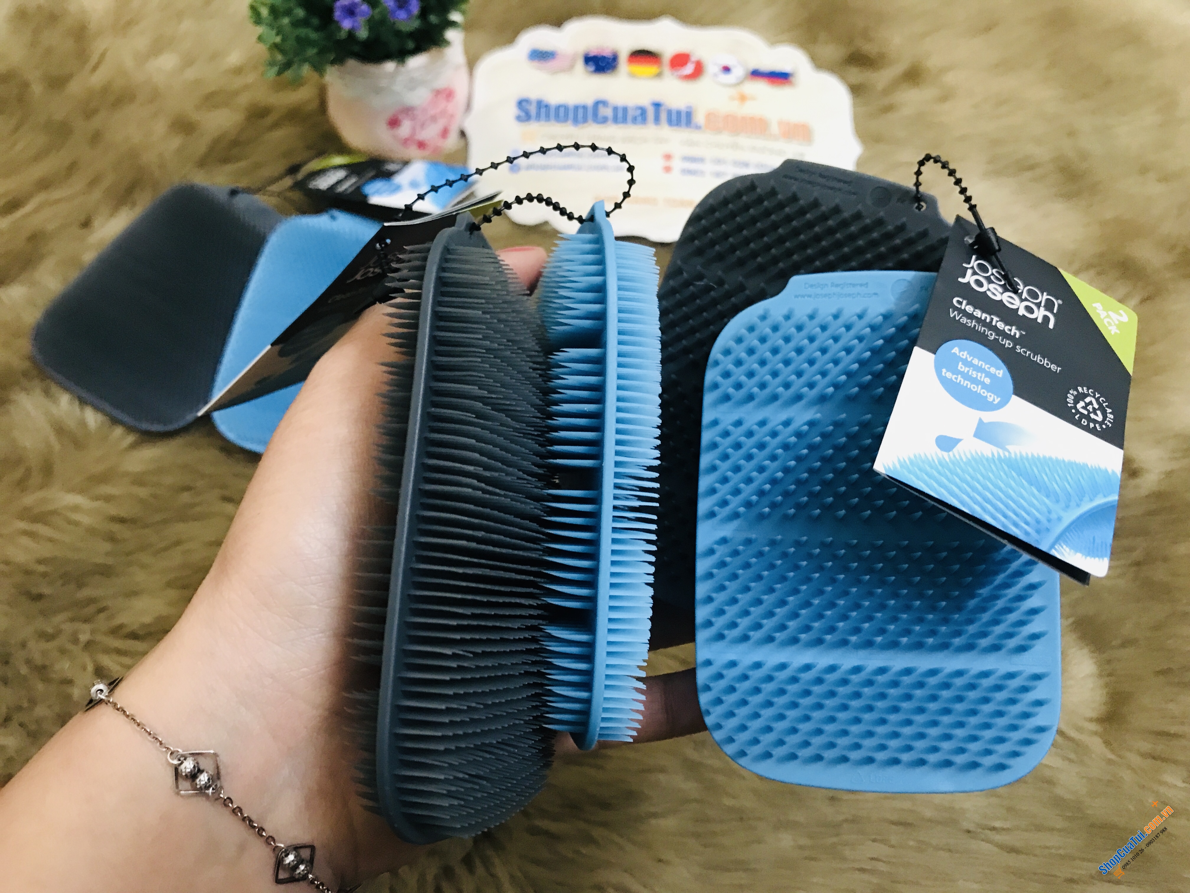 Set giẻ rửa bát silicon của Joseph Joseph cao cấp gồm 2 miếng, mỗi miếng 2 mặt