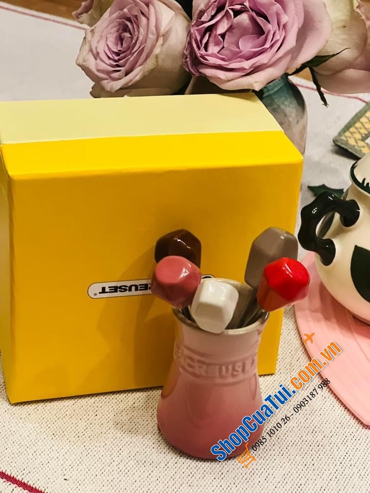 SET 5 DĨA KÈM HŨ ĐỰNG LE CREUSET.