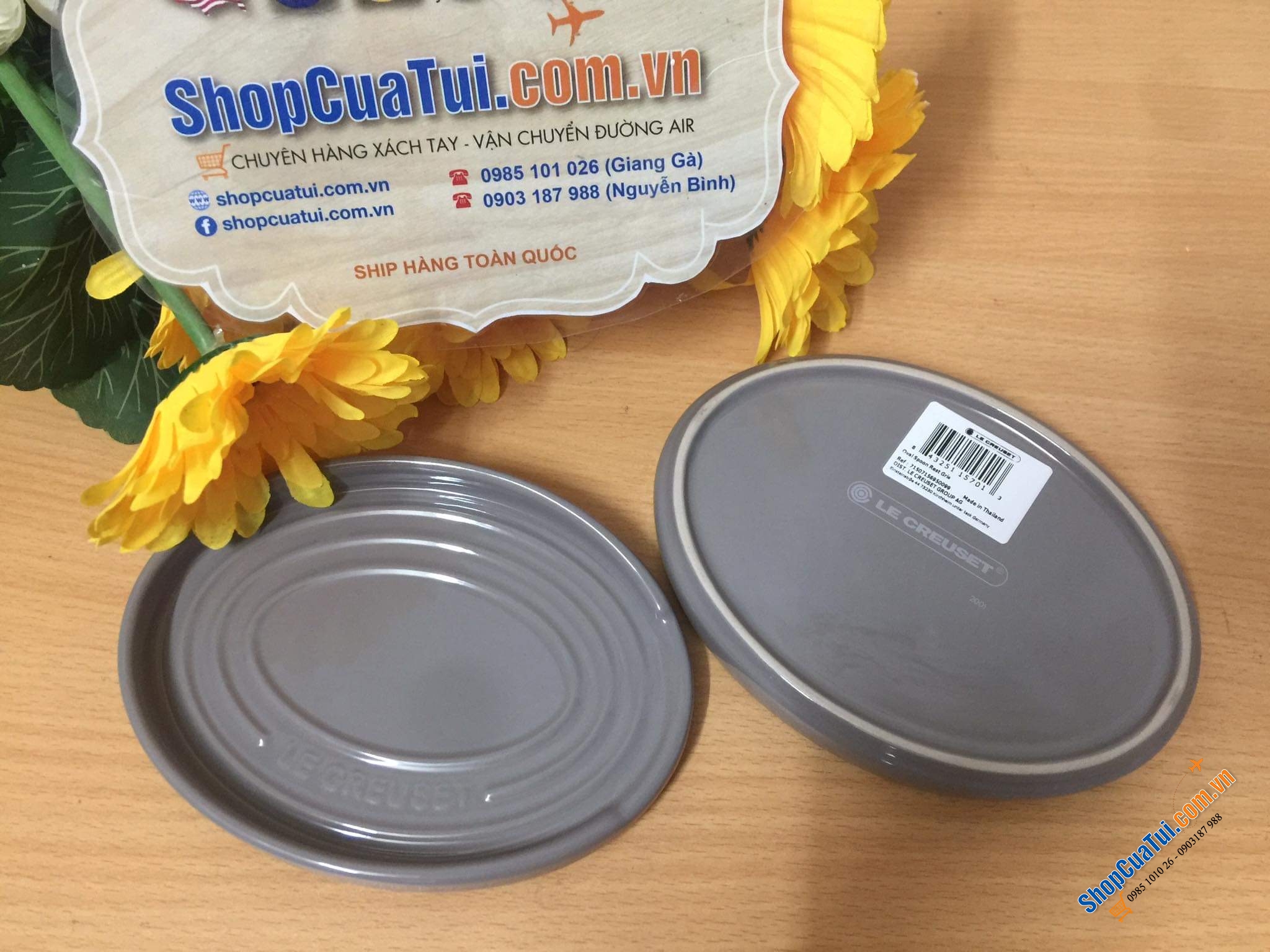 GÁC THÌA ĐŨA LE CREUSET BẦU DỤC - màu xám
