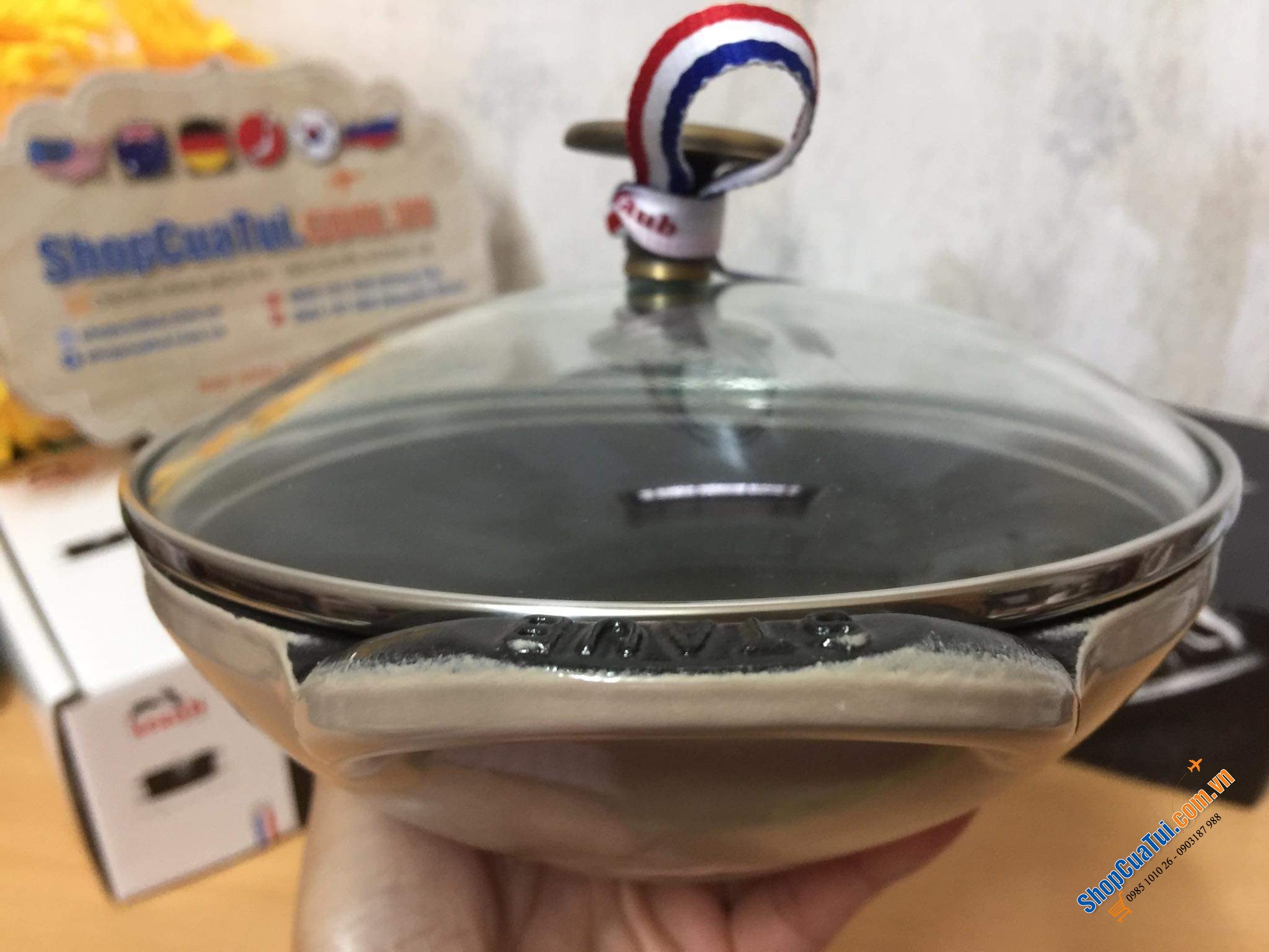 CHẢO XÀO MINI GANG STAUB BABY WOK 16 cm - MÀU NÂU CÀ PHÊ SỮA SESAM SIÊU LẠ ĐẸP