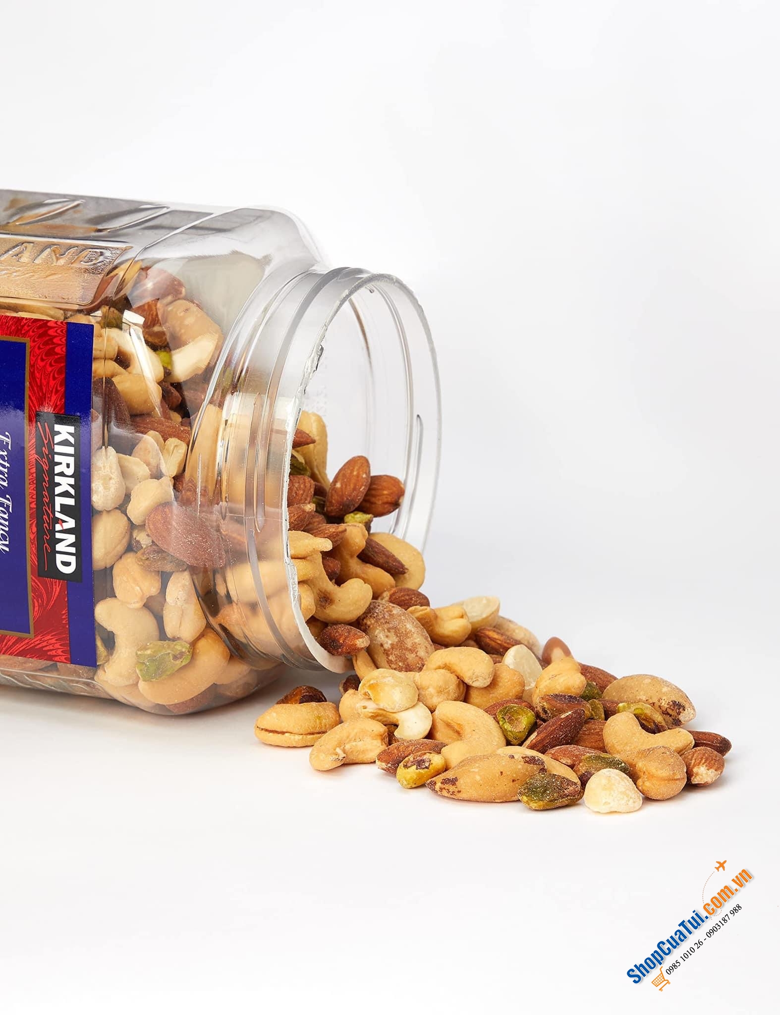 Hạt hỗn hợp Kirkland Signature Extra Fancy Mixed Nuts có muối 1.13kg