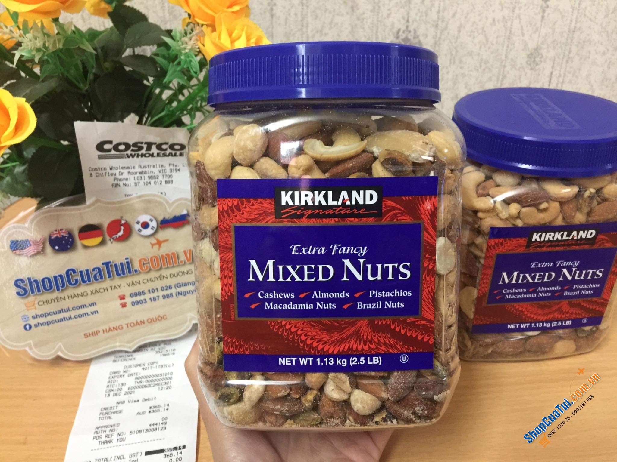 Hạt hỗn hợp Kirkland Signature Extra Fancy Mixed Nuts có muối 1.13kg