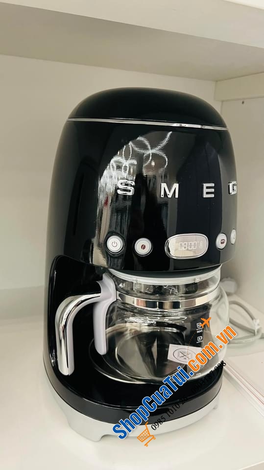 SẴN MÁY PHA CAFE PHIN SMEG màu đen.