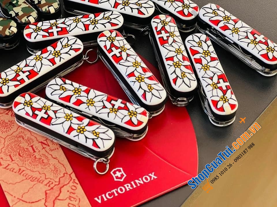 Bấm móng tay - Dụng Cụ Đa Năng Bỏ Túi 6 công năng Victorinox rằn ri/ hoa trắng đỏ.