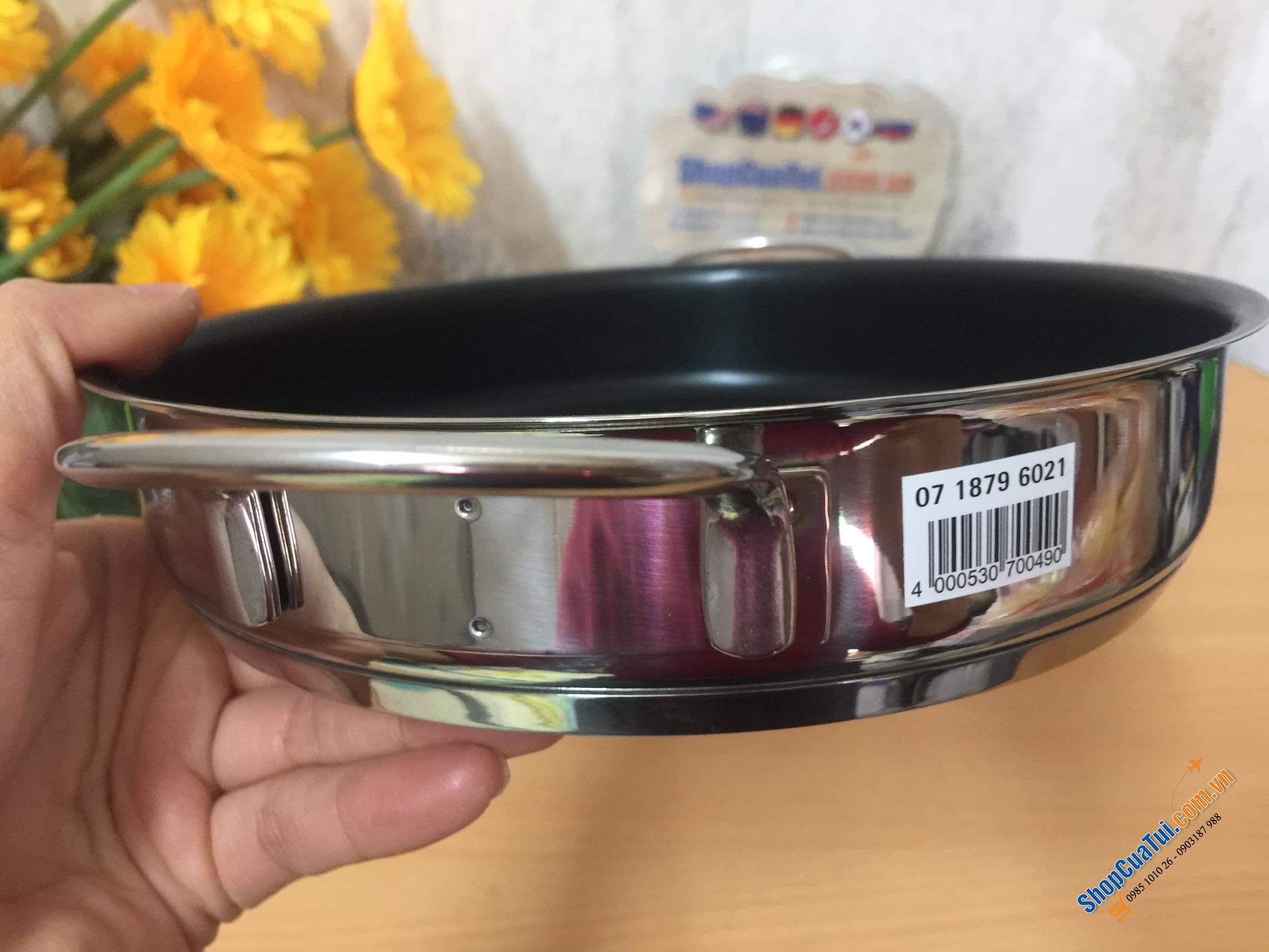Chảo WMF chống dính MINI 18CM rất tiện, nấu xong có thể đặt thẳng lên bàn ăn (serving pan)