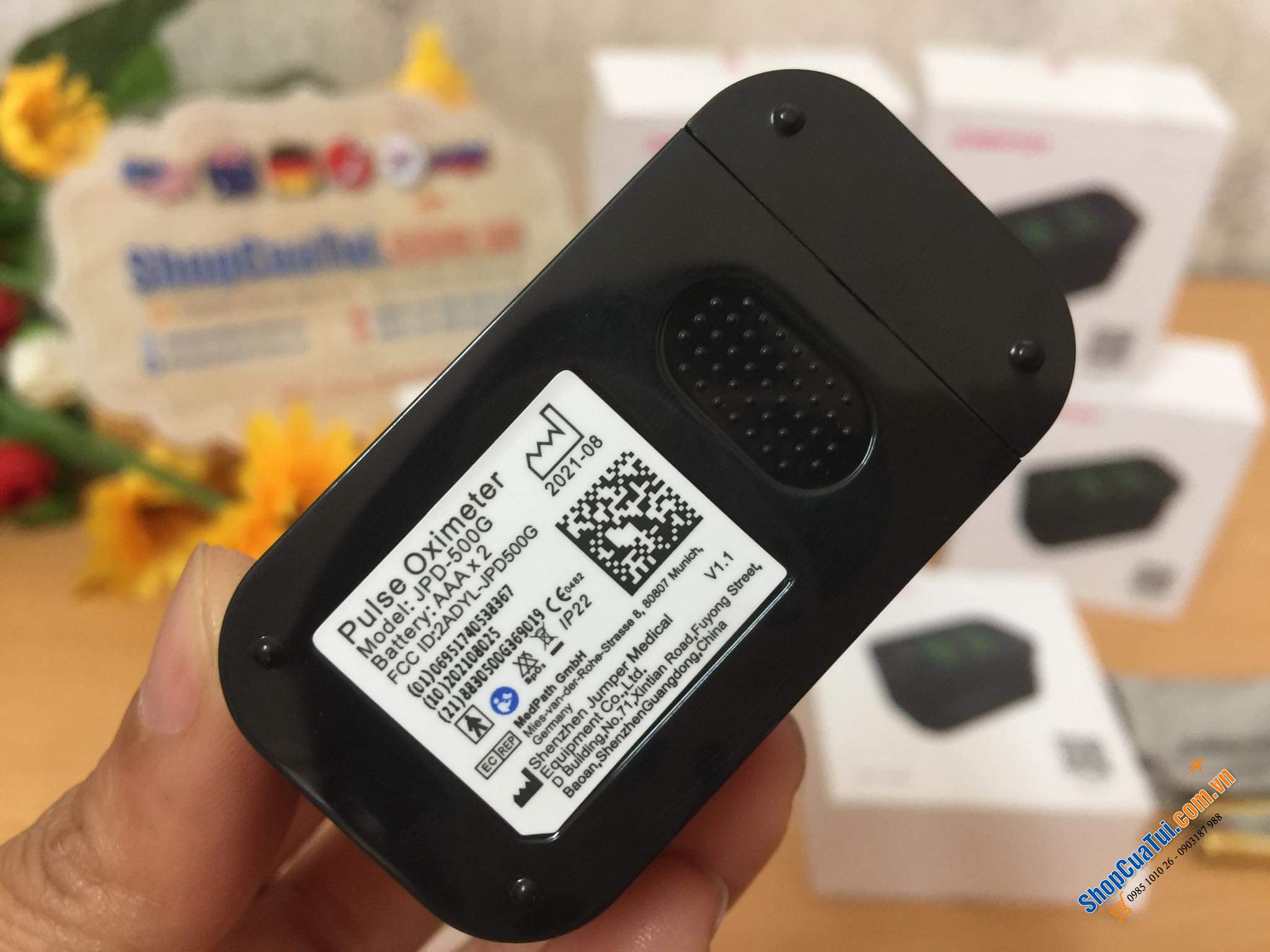 Máy đo nồng độ oxy máu , SPO2, PR, PI Jumper JPD-500G kết nối Bluetooth, MÀU ĐEN màn hình Led (Hàng siêu chất lượng)- Rất cần khi dịch Covid lúc này.