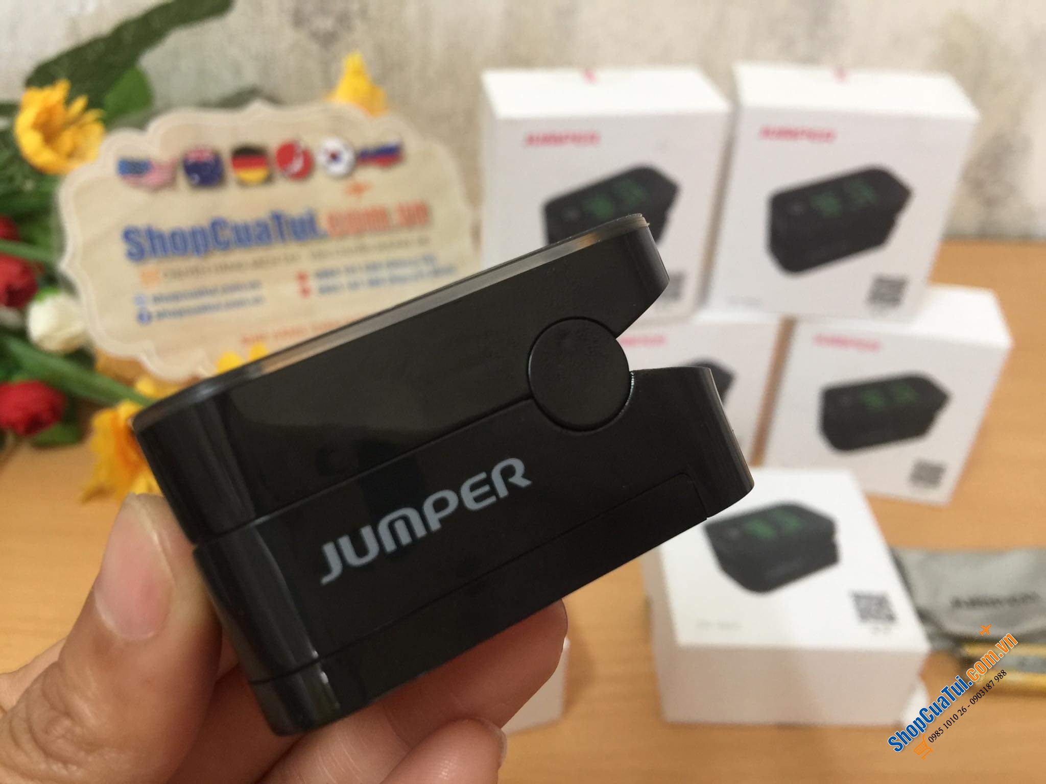 Máy đo nồng độ oxy máu , SPO2, PR, PI Jumper JPD-500G kết nối Bluetooth, MÀU ĐEN màn hình Led (Hàng siêu chất lượng)- Rất cần khi dịch Covid lúc này.