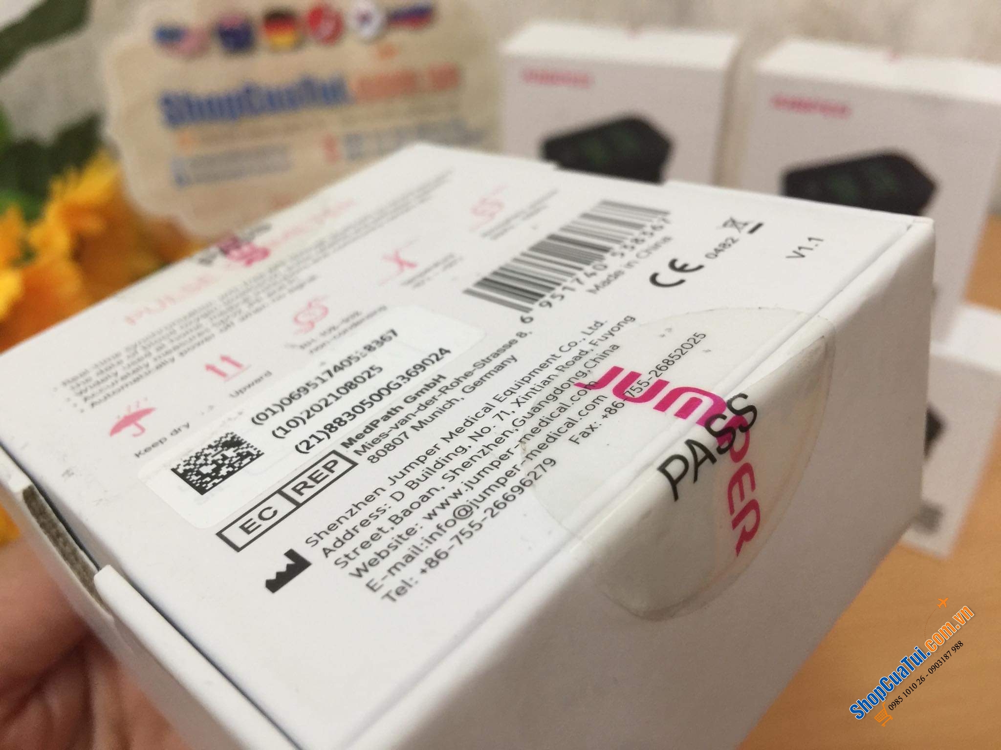 Máy đo nồng độ oxy máu , SPO2, PR, PI Jumper JPD-500G kết nối Bluetooth, MÀU ĐEN màn hình Led (Hàng siêu chất lượng)- Rất cần khi dịch Covid lúc này.