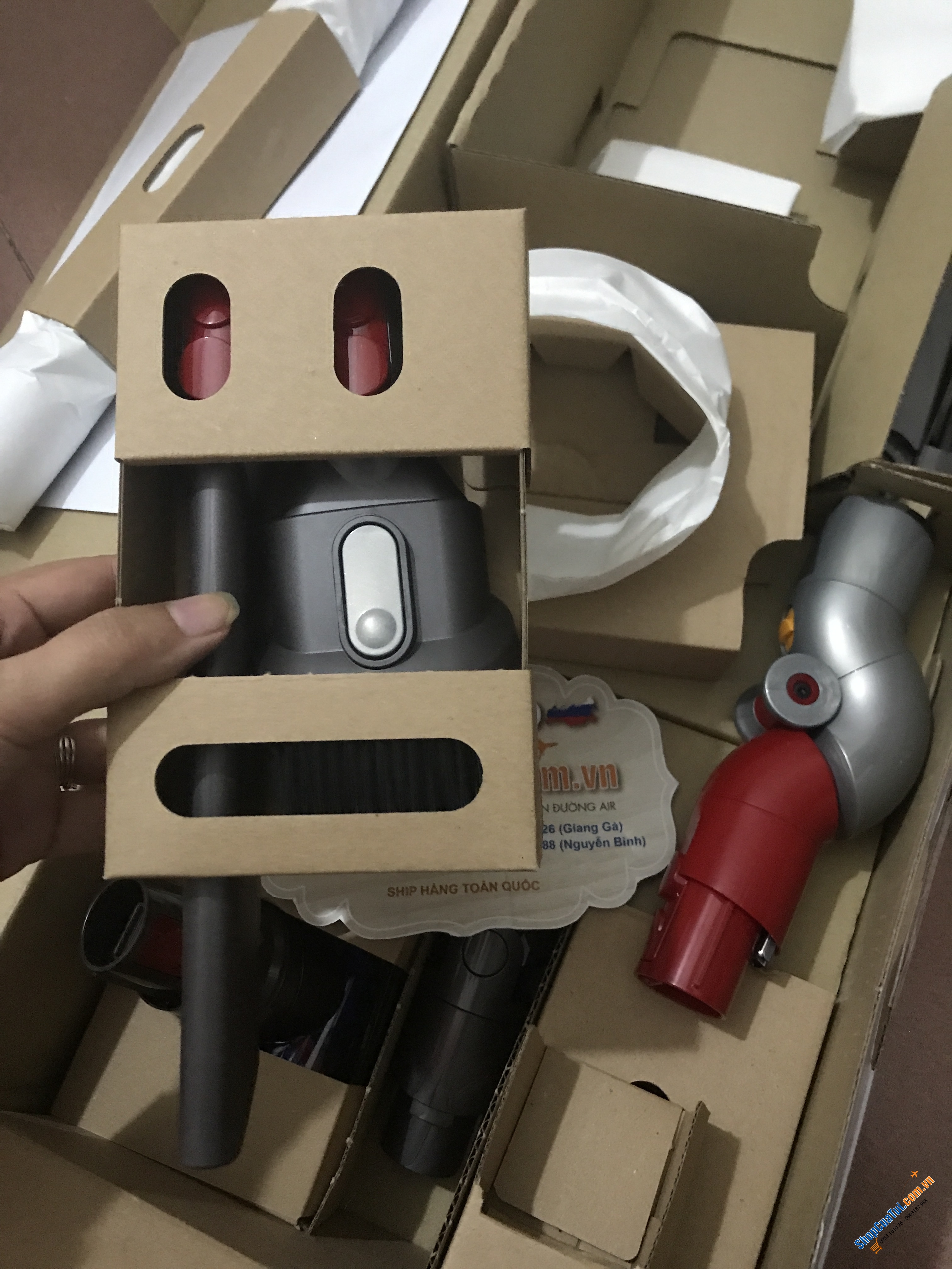 HÚT BỤI DYSON V12 detect slim