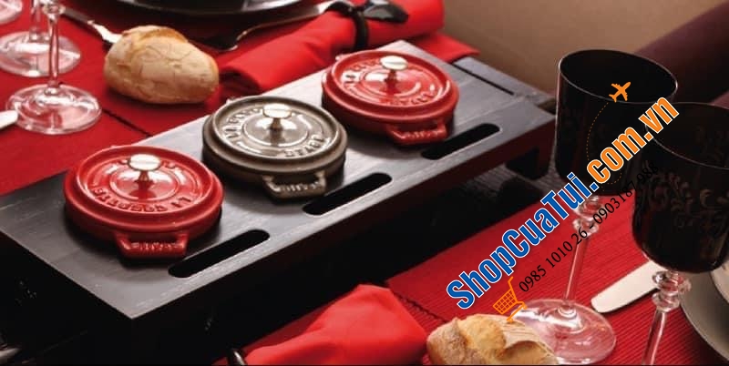 KHAY GỖ 3 NỒI STAUB MÀU ĐEN.