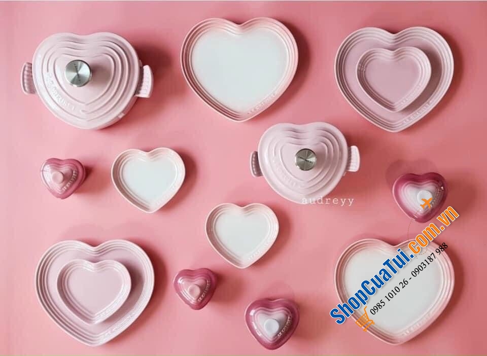SET 2 ĐĨA TRÁI TIM LE CREUSET 23cm MÀU ĐỎ VÀ HỒNG