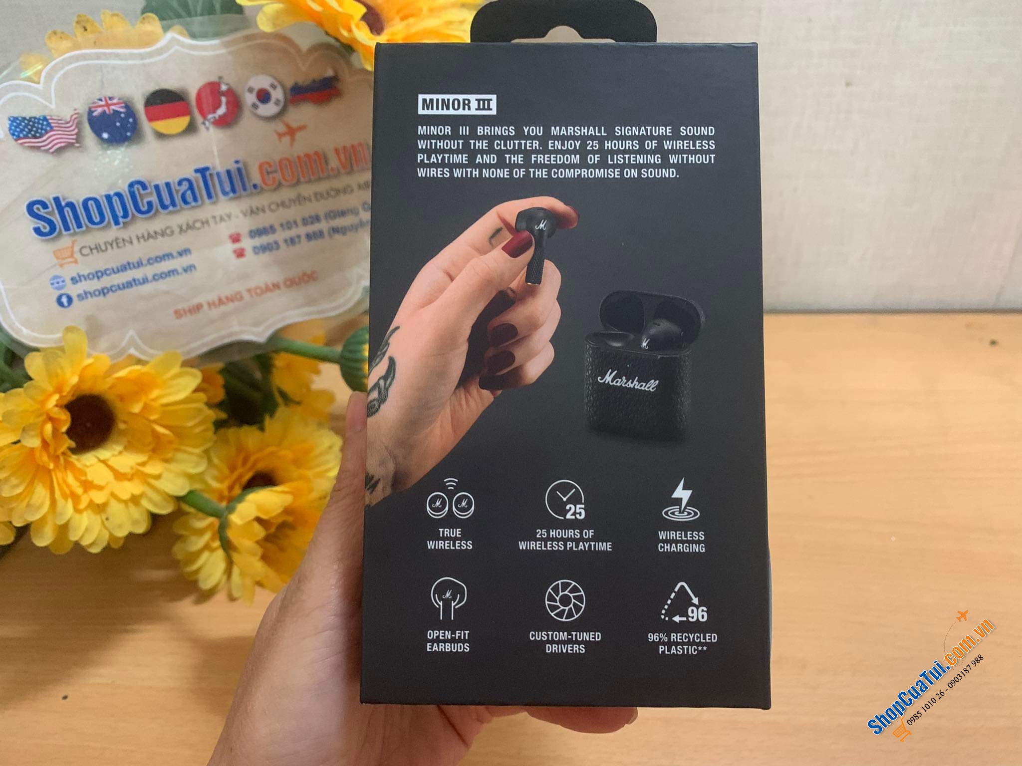 Tai nghe Marshall Minor 3. Tai nghe này ăn đứt Airpod cả về thiết kế và chất lượng nha.