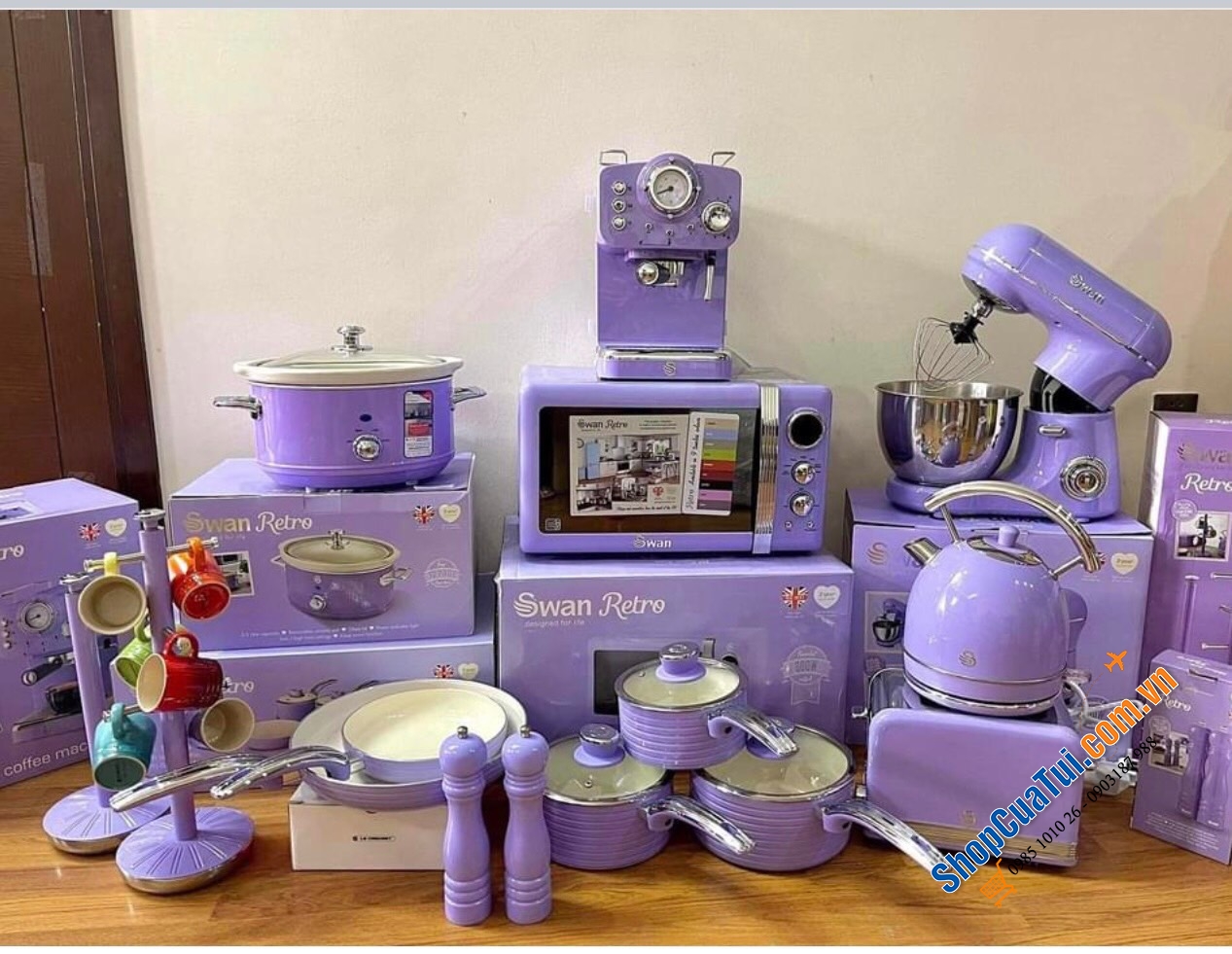 Lò vi sóng Swan - Phong cách Retro siêu sang dung tích 20 lít rộng rãi để hâm nóng nhiều loại thực phẩm và bàn xoay thủy tinh, công suất 800w