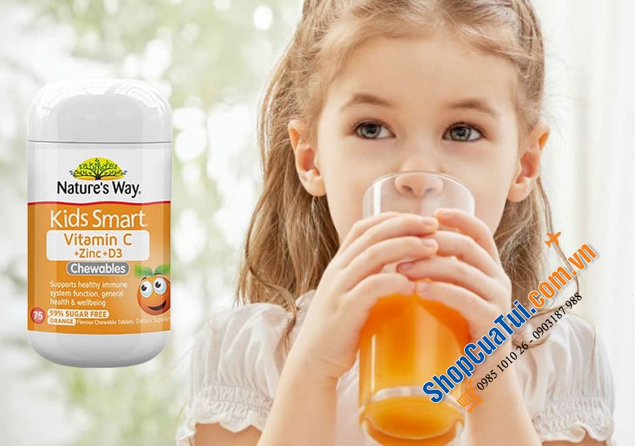 Viên nhai Nature Way Kids Smart Vitamin C + Zinc + D3 Chewables 75 Tablets For Children hỗ trợ bổ sung Vitamin C, kẽm, D3 để nâng cao sức khỏe tổng thể, hỗ trợ sự tăng trưởng và phát triển khỏe mạnh cho trẻ em từ 2 tuổi trở lên