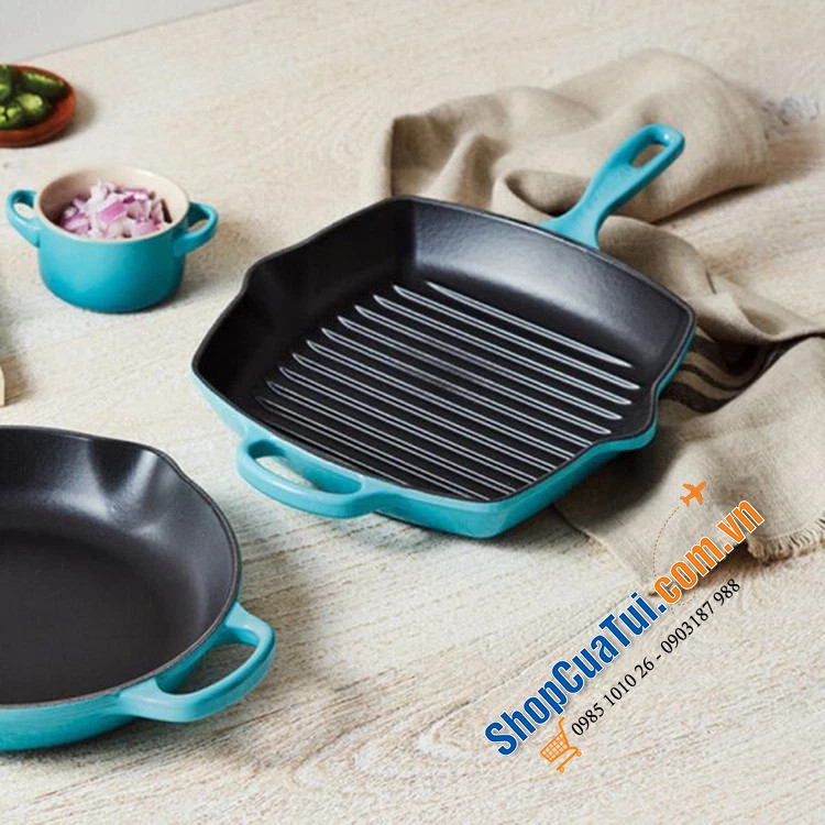Chảo Nướng LeCreuset Hình Vuông 26cm có 2 miệng rót xịn xò Made in France