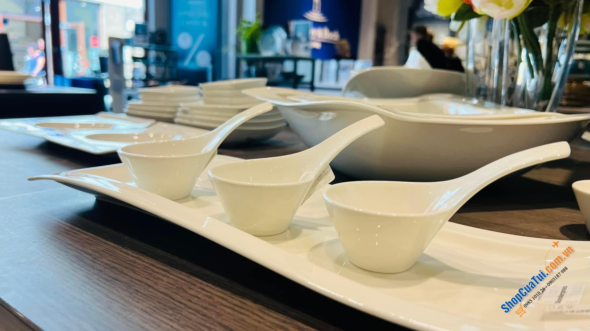 SET 3 BÁT NƯỚC CHẤM DẠNG THÌA KÈM ĐĨA LÓT VILLEROY BOCH NEW WAVE - Made in Germany.