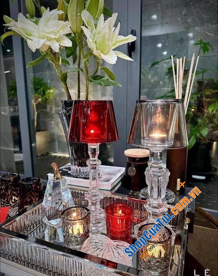 Đèn nến Dublin Candle Lamp with Glass Shade - Đèn nến Goldinger màu khói và màu đỏ siêu hot được thiết kế theo phong cách cổ điển tăng thêm vẻ sang trọng cho không gian sống