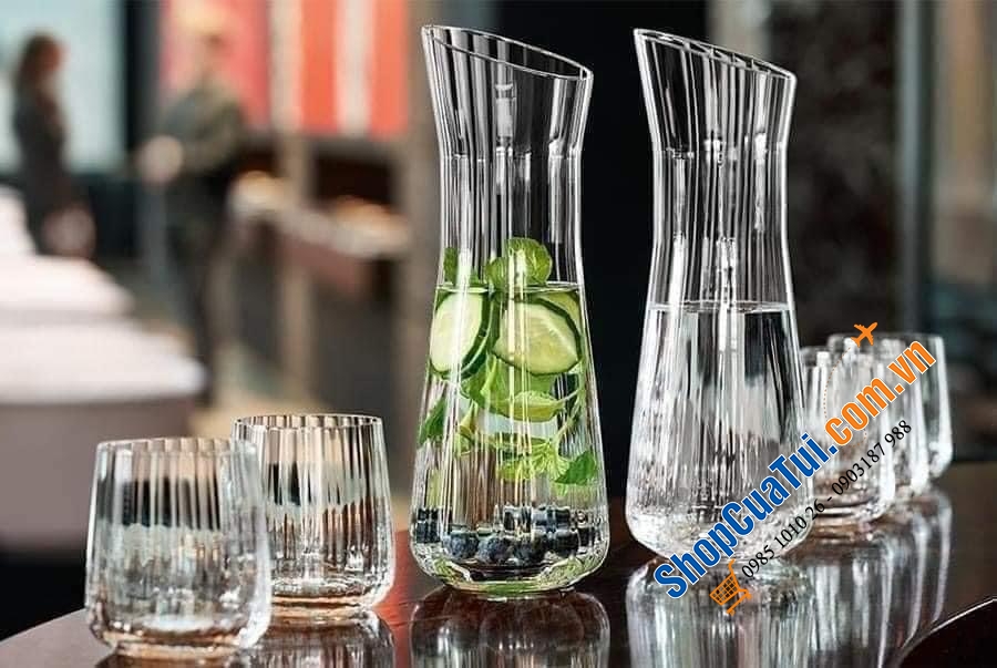 Set 1 bình và 4 ly rượu Spiegelau 445196 hoàn hảo, trong suốt không tì vết.