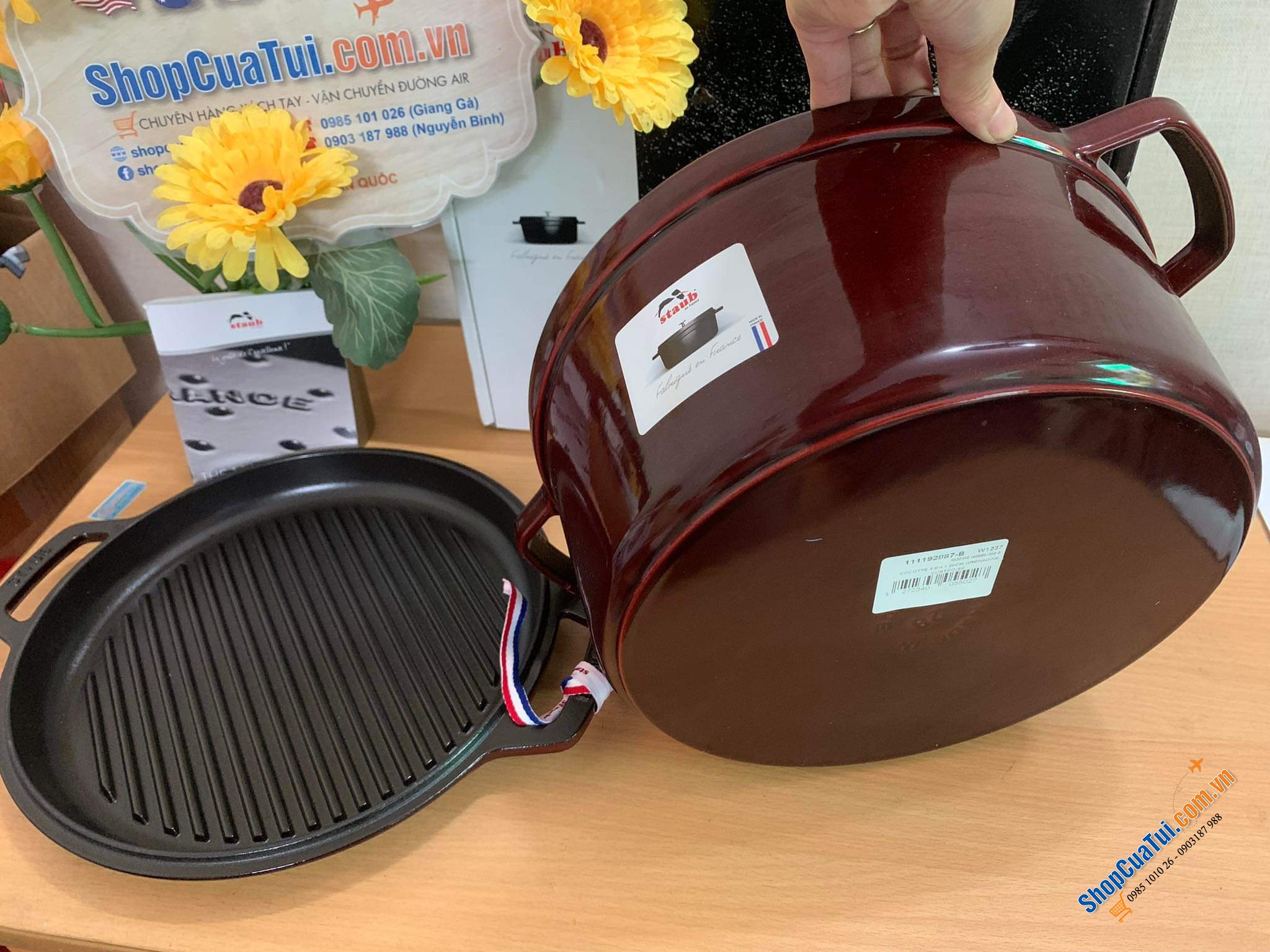 NỒI GANG - CHẢO NƯỚNG STAUB ĐỎ RƯỢU 28 CM 2 in 1 - màu đỏ mận