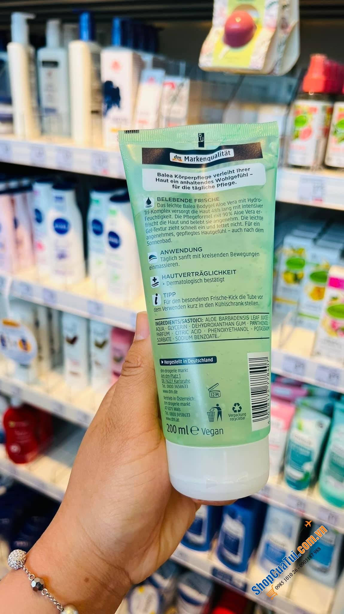 Kem dưỡng thể Balea Aloe Vera Body Gel Chiết xuất từ nha đam với công thức dịu nhẹ, cung cấp độ ẩm cao và duy trì giúp da dẻo dai và mềm mại, không nhờn rít dành cho mọi loại da 200ml