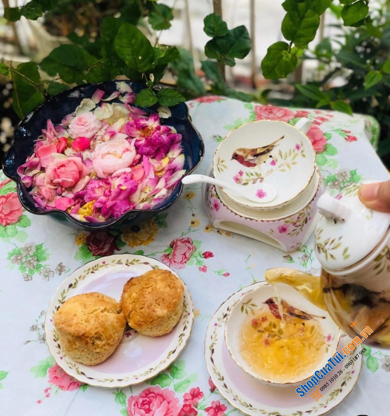 Siêu sang, siêu trang nhã: Bộ ấm trà sứ xương Châu Âu handmade Romance