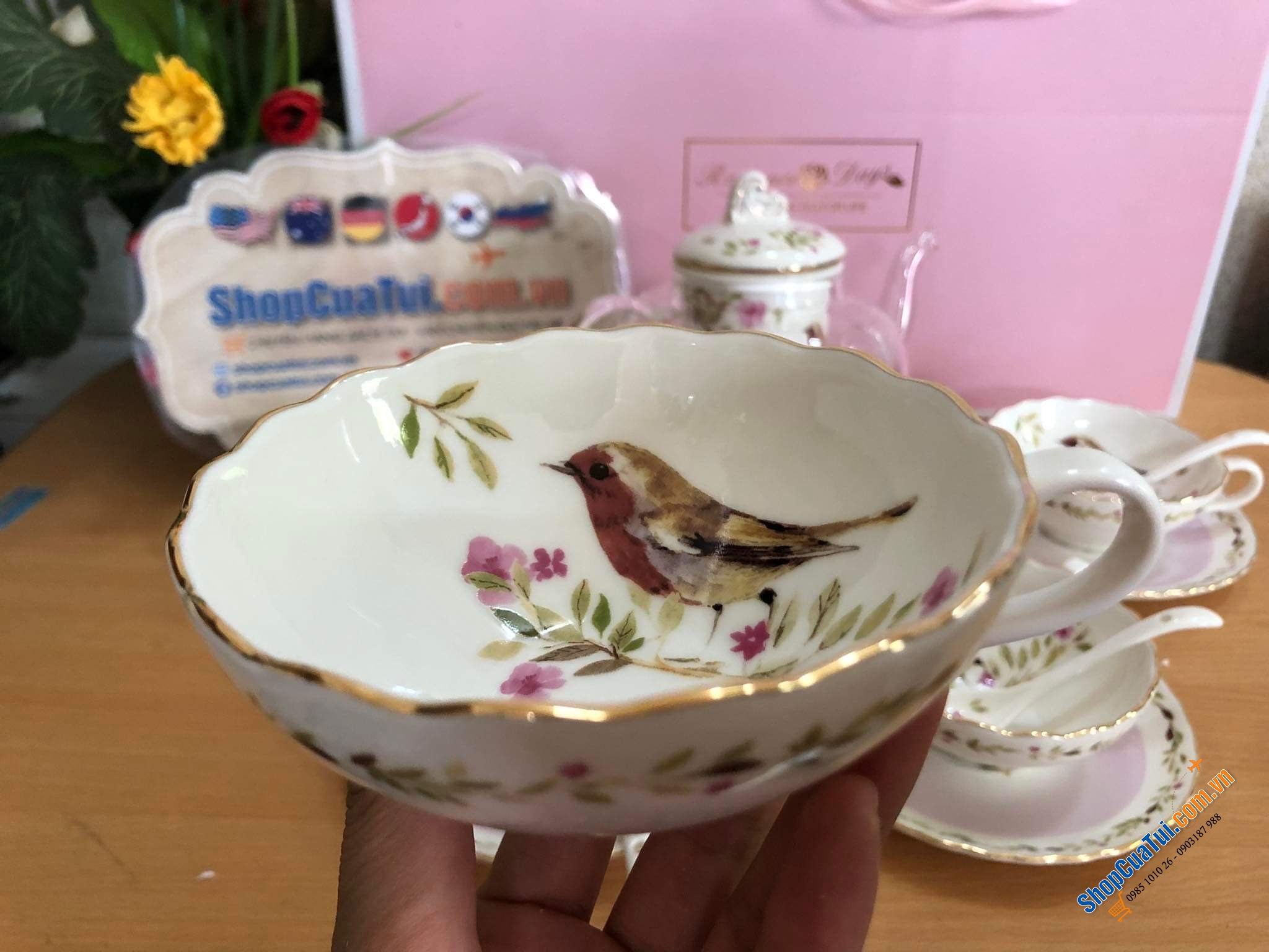 Siêu sang, siêu trang nhã: Bộ ấm trà sứ xương Châu Âu handmade Romance