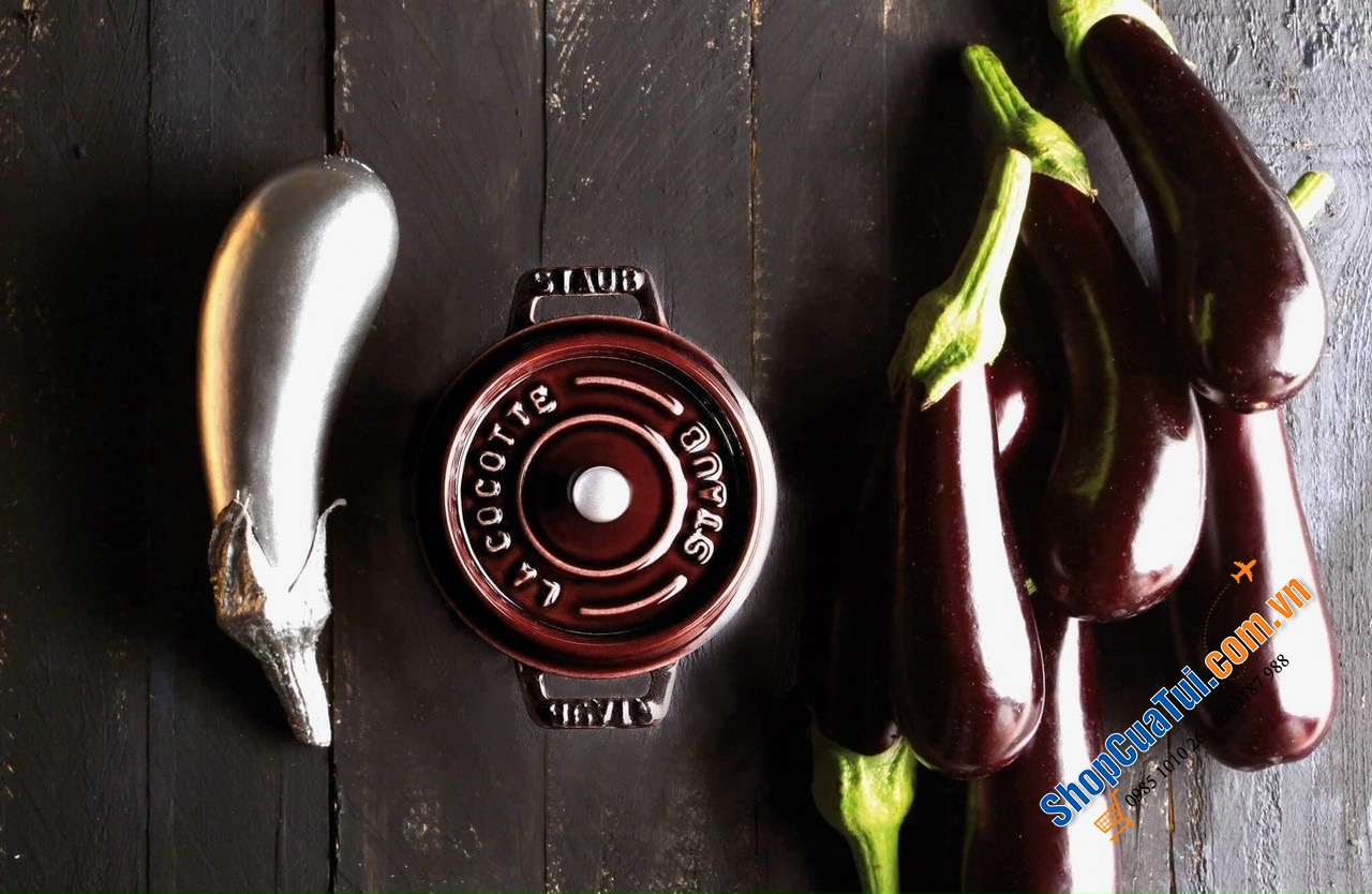 NỒI STAUB COCOTTE MINI 10CM ĐỎ MẬN vừa đun nấu được, vừa như bát con giữ nhiệt món ăn đẹp mắt