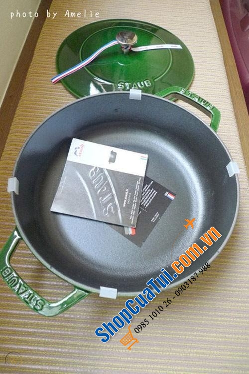 NỒI CHẢO GANG STAUB CHISTERA CHE 24CM - lý tưởng nấu các món ăn một nồi, từ nướng và hầm đến súp, risotto,... - màu xanh húng quế, xanh tím than
