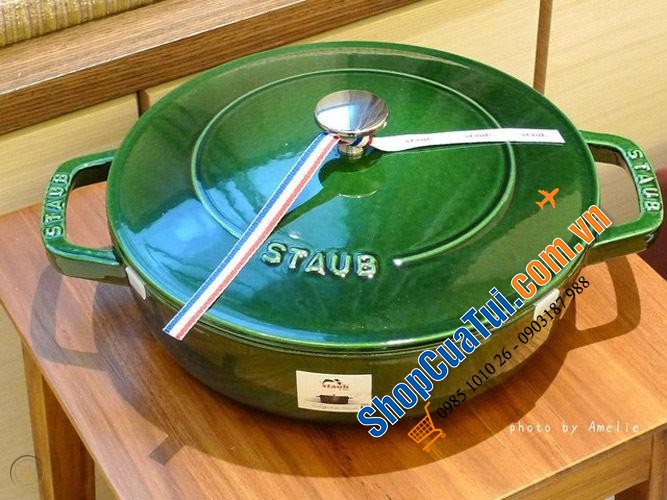 NỒI CHẢO GANG STAUB CHISTERA CHE 24CM - lý tưởng nấu các món ăn một nồi, từ nướng và hầm đến súp, risotto,... - màu xanh húng quế, xanh tím than