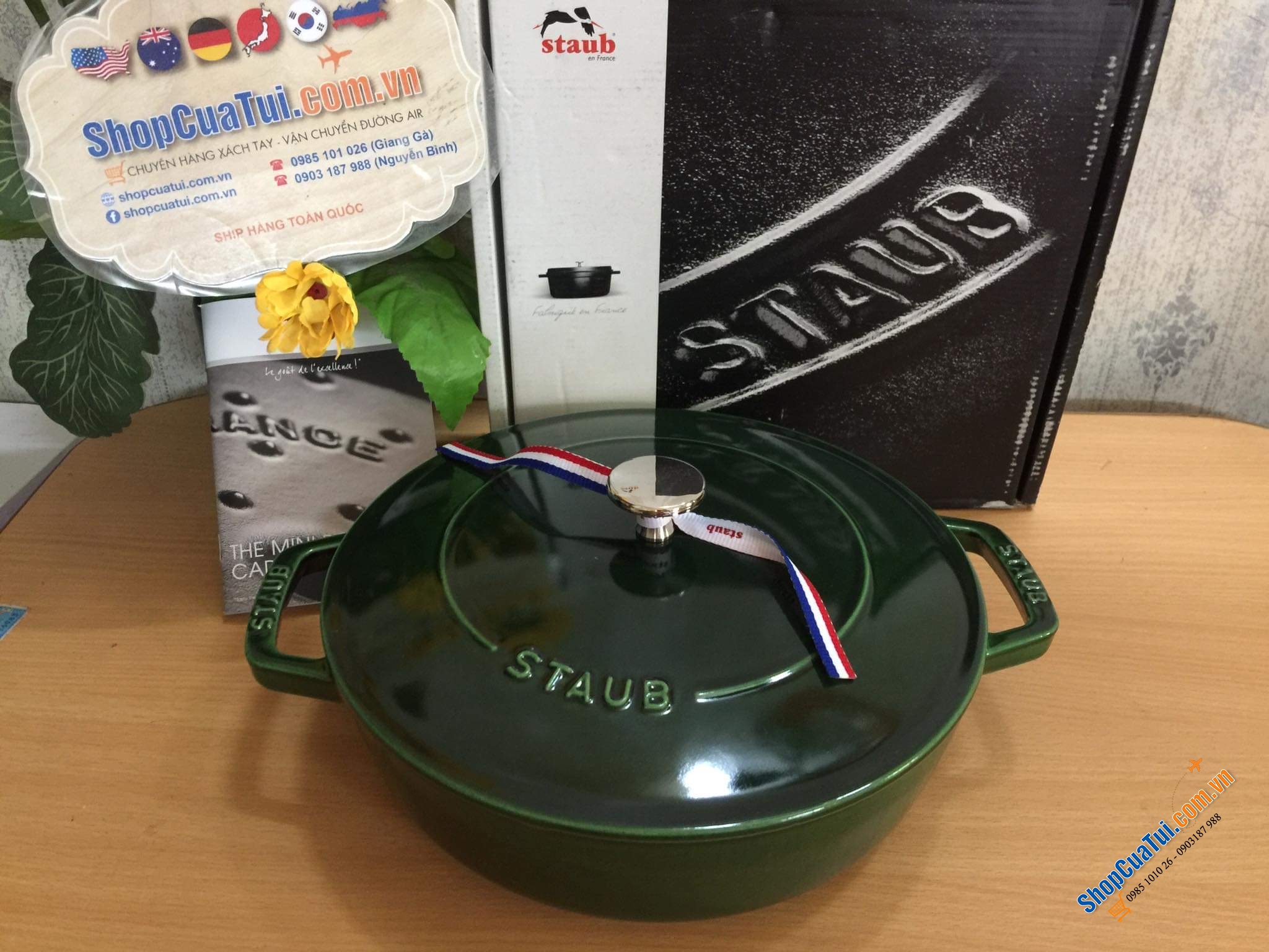 NỒI CHẢO GANG STAUB CHISTERA CHE 24CM - lý tưởng nấu các món ăn một nồi, từ nướng và hầm đến súp, risotto,... - màu xanh húng quế, xanh tím than