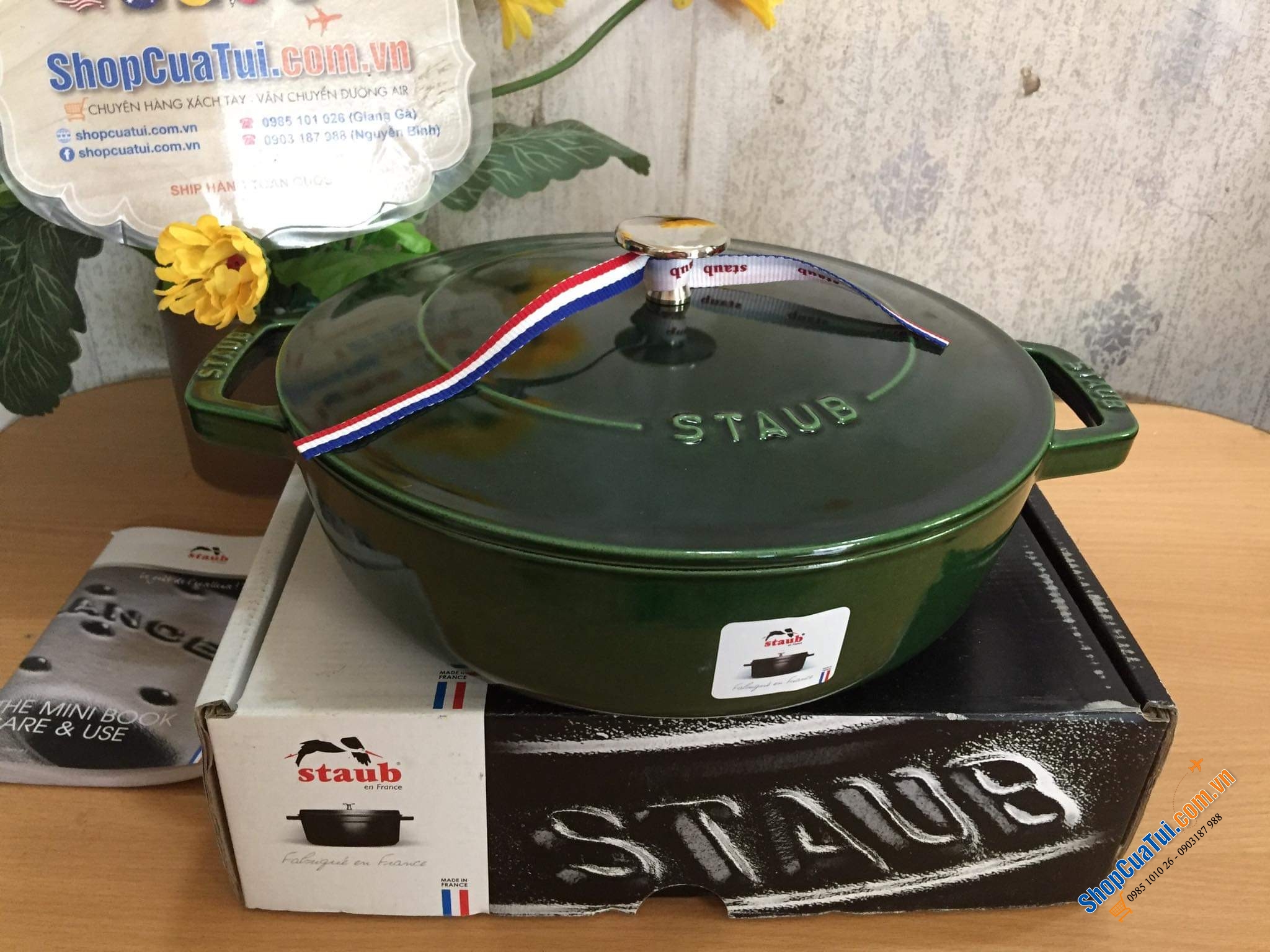 NỒI CHẢO GANG STAUB CHISTERA CHE 24CM - lý tưởng nấu các món ăn một nồi, từ nướng và hầm đến súp, risotto,... - màu xanh húng quế, xanh tím than