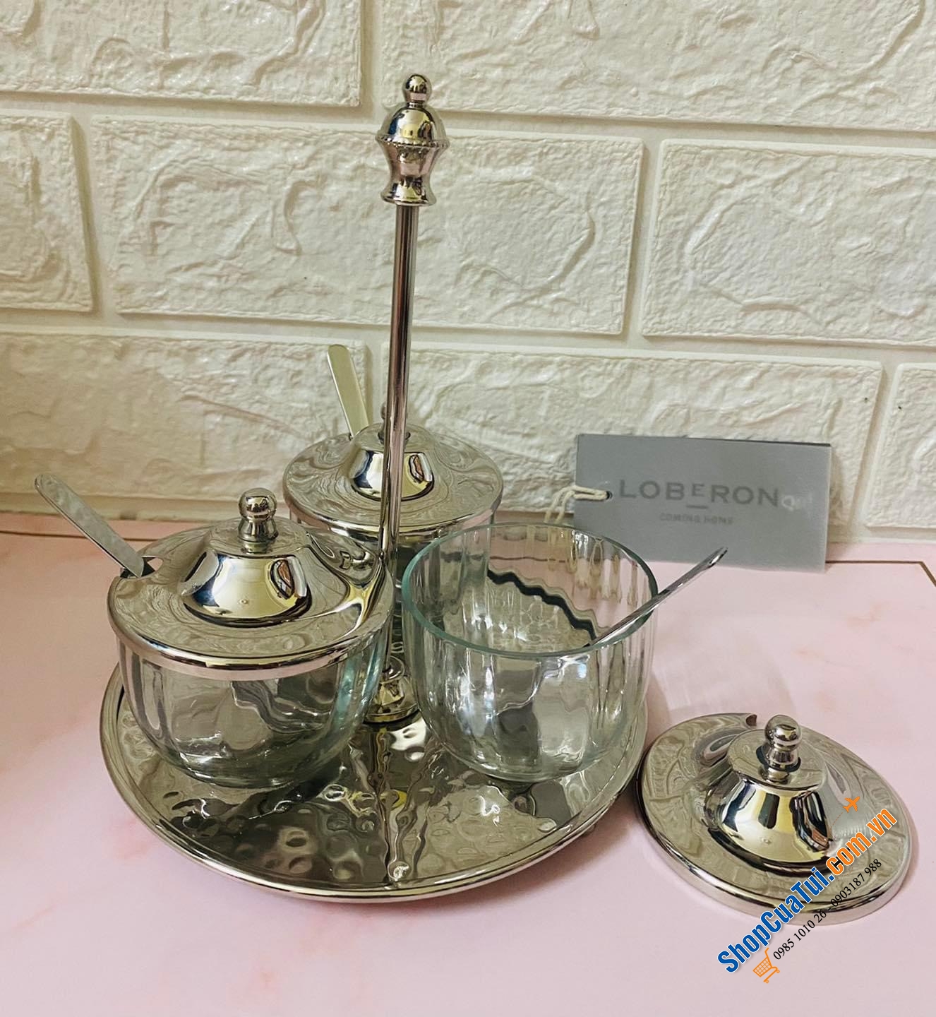 Sét đựng gia vị kèm khay Loberon.