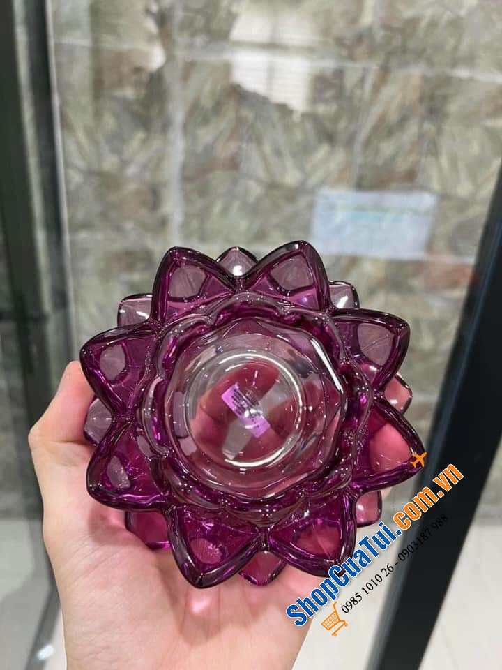 Chân nến hoa súng Godinger - pha lê không chì, mang đến điểm nhấn tươi mới cho bất kỳ không gian nào