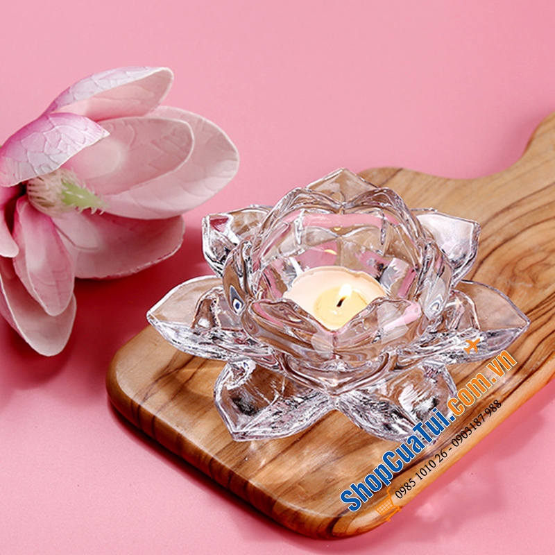 Chân nến hoa súng Godinger - pha lê không chì, mang đến điểm nhấn tươi mới cho bất kỳ không gian nào