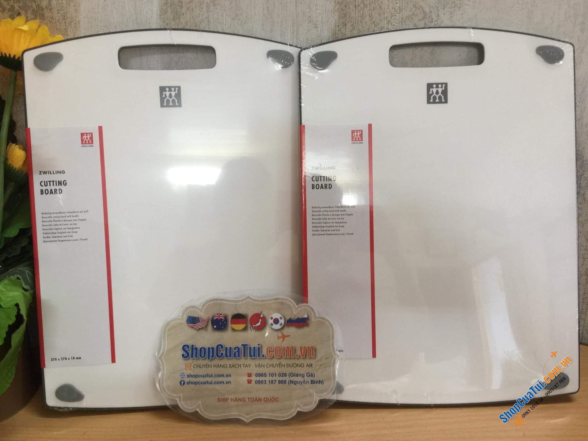 Thớt kháng khuẩn cao cấp Zwilling - Đức.  Size 370x270x10 mm. Trọng lượng 900g.