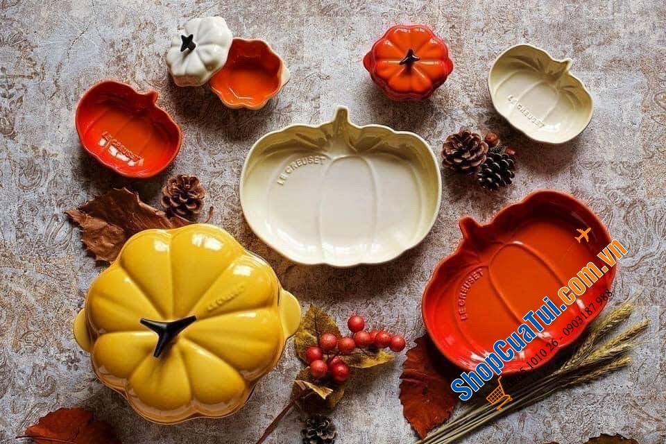 SET 2 ĐĨA BÍ NGÔ LE CREUSET MẦU TRẮNG VÀ CAM size nhỏ 13 x 10,4 x 3,5cm