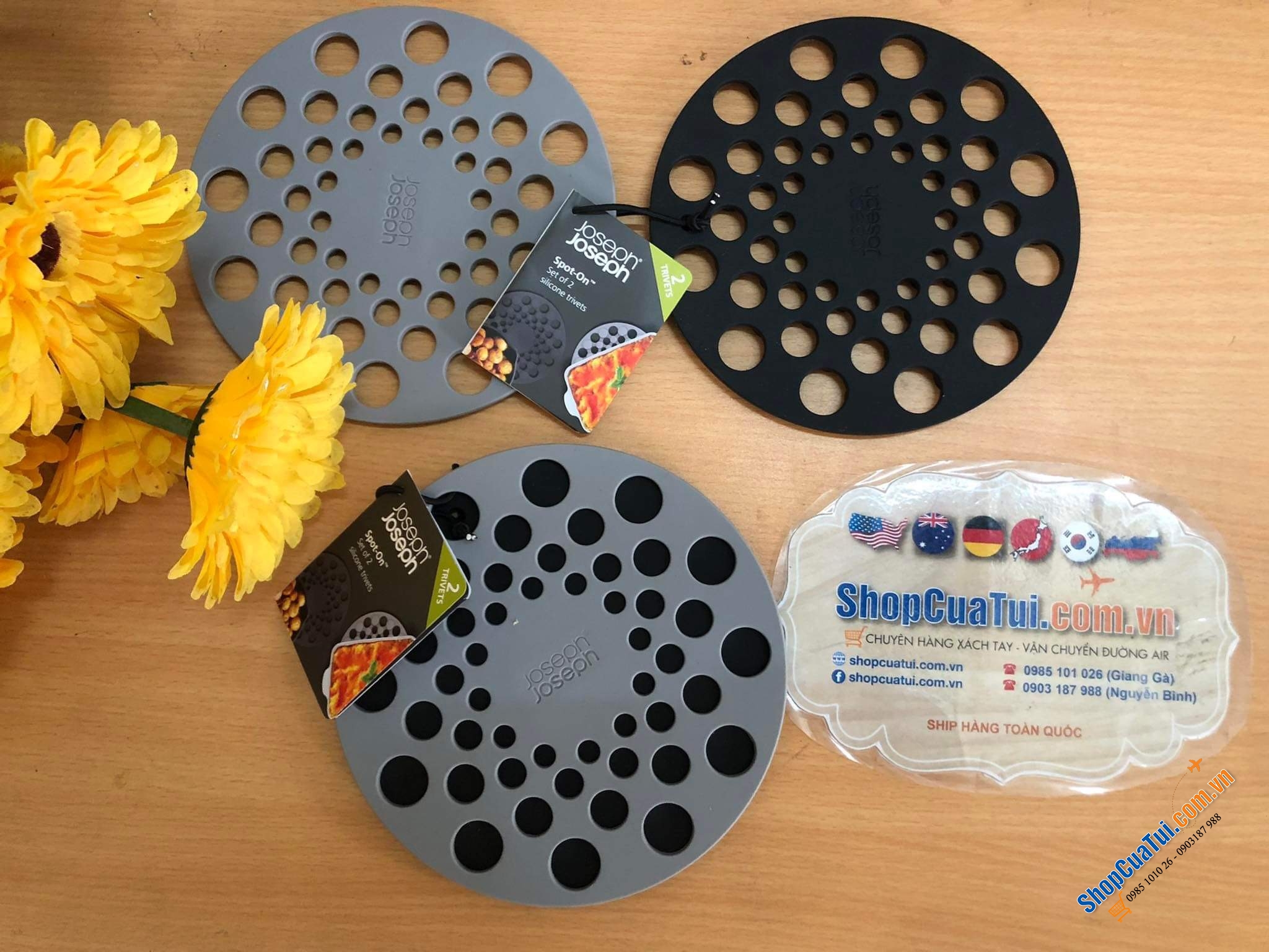 Sét 2 miếng lót chống nóng Silicon Joseph Joseph 20174 - lót nồi giúp bảo vệ các bề mặt bàn, mặt kính, khỏi bị xước, bị nứt vỡ vì nhiệt