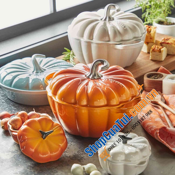 Nồi bí LC 24 cm, dung tích 3,7l - Nồi bí ngô Le Creuset sung túc, may mắn, cho lễ hội Halloween - Màu cam, màu trắng dáng cao