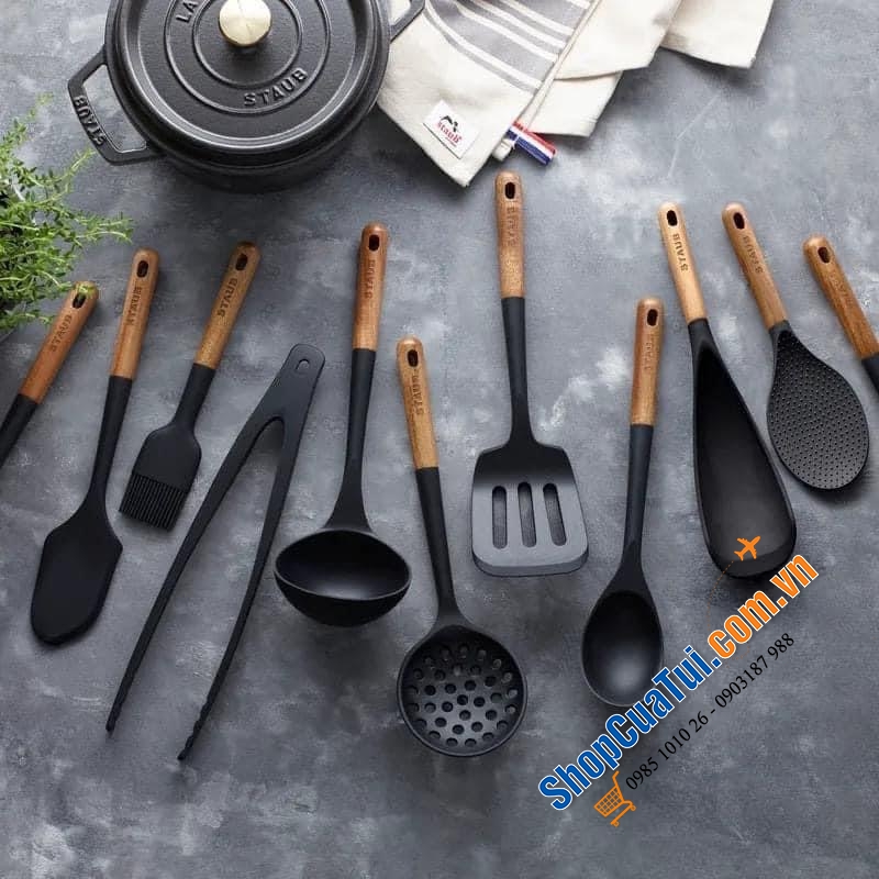 MUÔI CANH STAUB 31cm - Muôi múc canh silicon 31cm