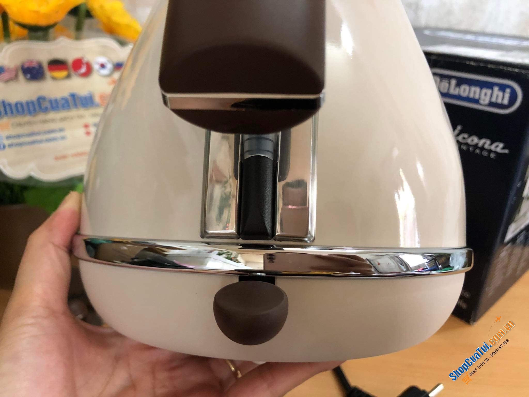 ẤM SIÊU TỐC DELONGHI VINTAGE ICONA MÀU BE.