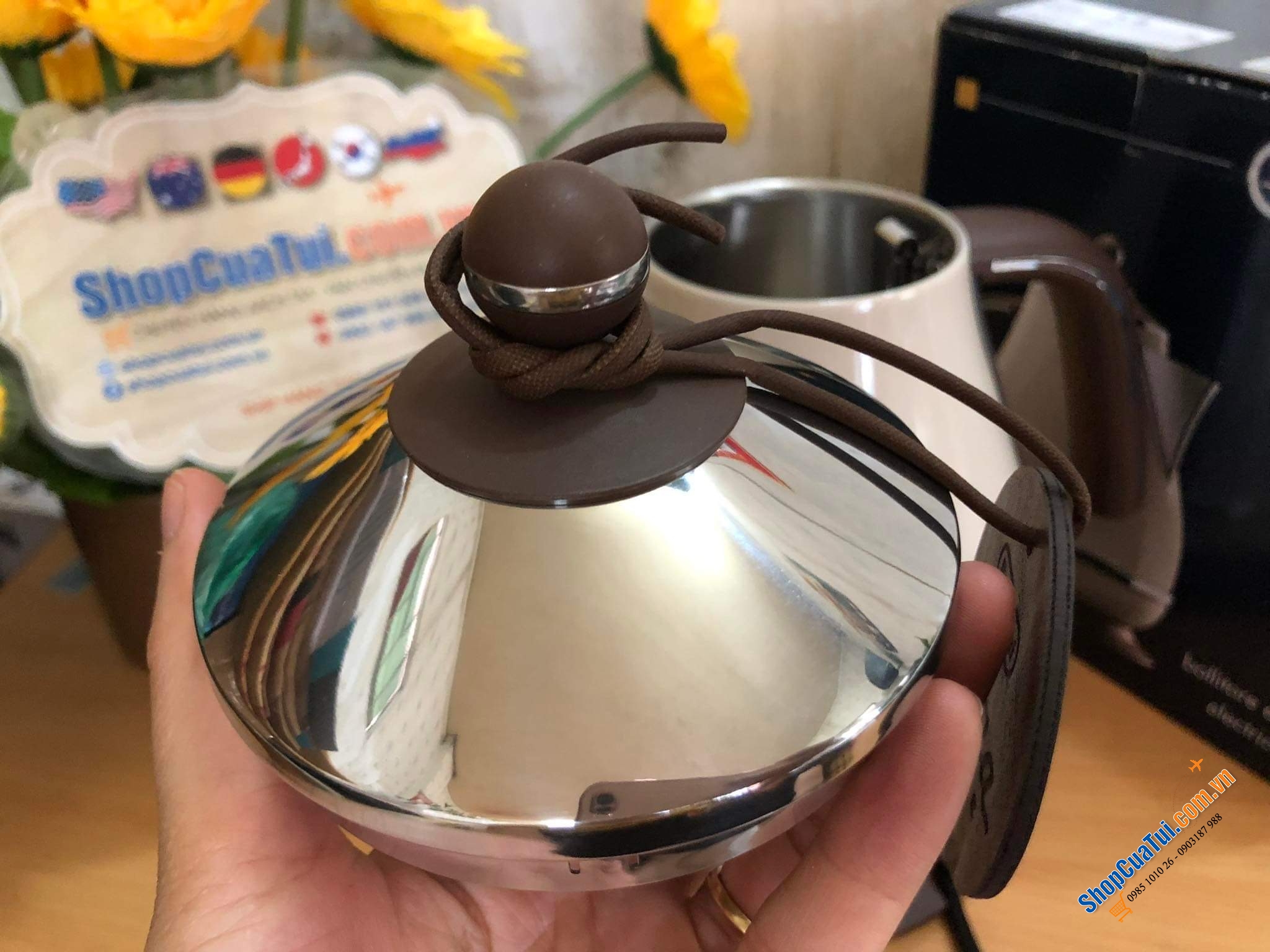 ẤM SIÊU TỐC DELONGHI VINTAGE ICONA MÀU BE.