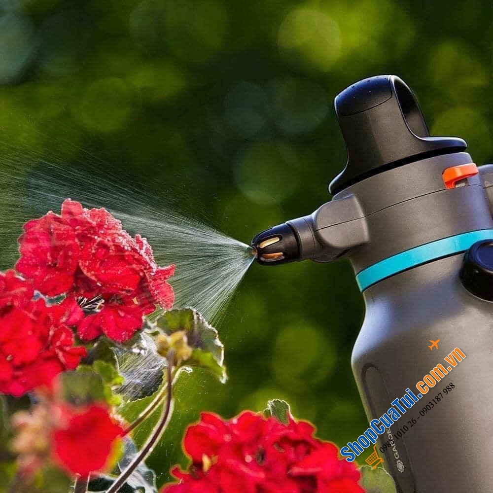 Bình tưới cây áp suất 1.25 lít Gardena - Là một dụng cụ cần thiết cho công việc chăm sóc cây, hoa hằng ngày