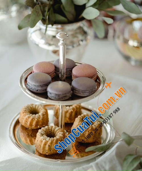 KỆ BÁNH 2 TẦNG EDZARD SIZE LỚN 17&22cm - Kệ báng bằng bạc trang nhã, đặc biệt thích hợp để sôcôla và bánh quy, là điểm nhấn trên mọi bàn cà phê