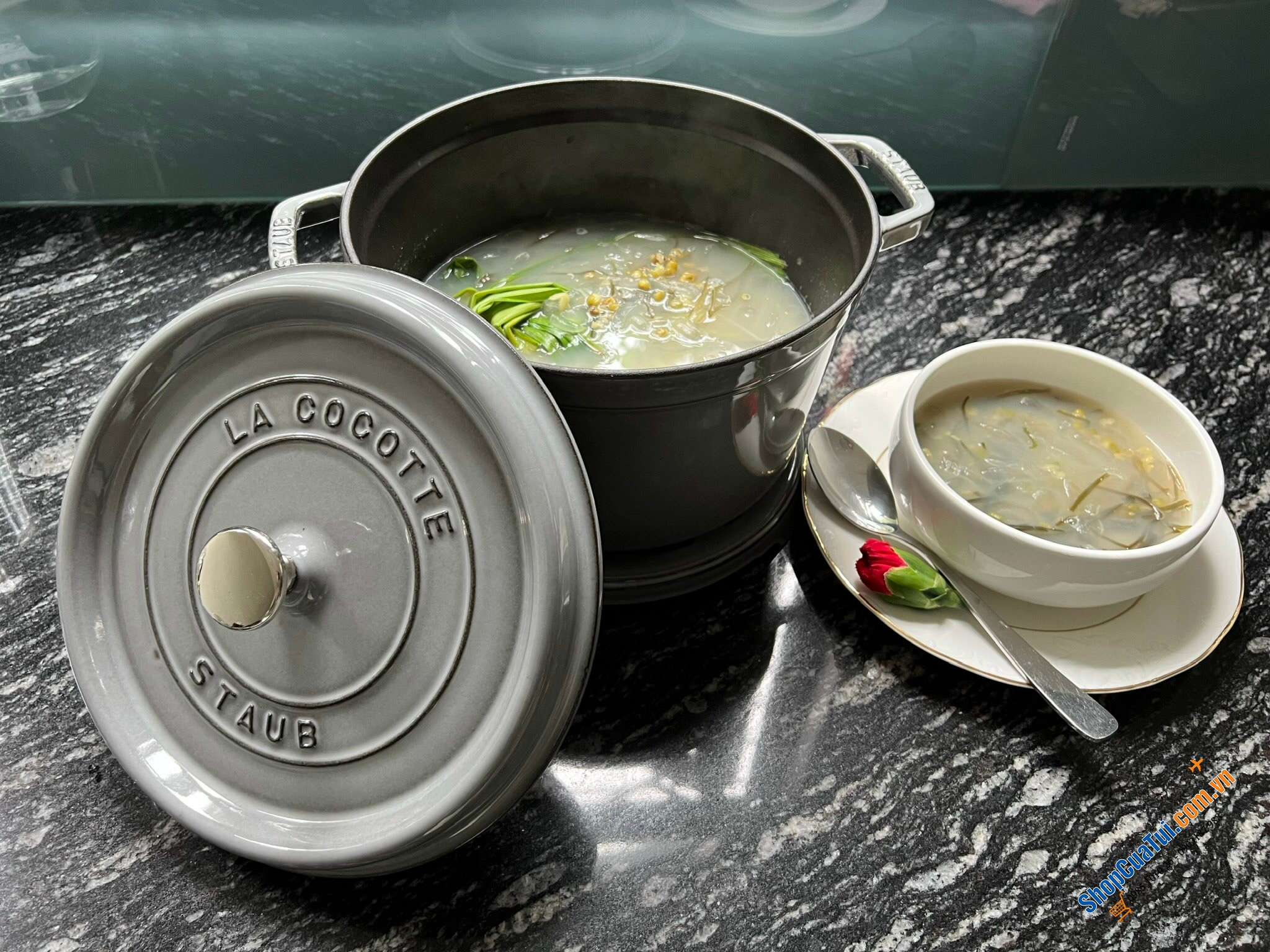 Nồi gang STAUB 26CM kèm xửng hấp - Nồi xửng Staub 5,2 Lít màu ghi, màu xanh húng quế