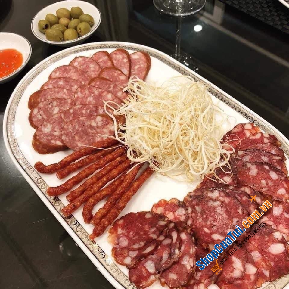 XÚC XÍCH KHÔ KABANOS 105g - Salami Kabanos nổi tiếng của Balan trên khắp thế giới - loại Cay