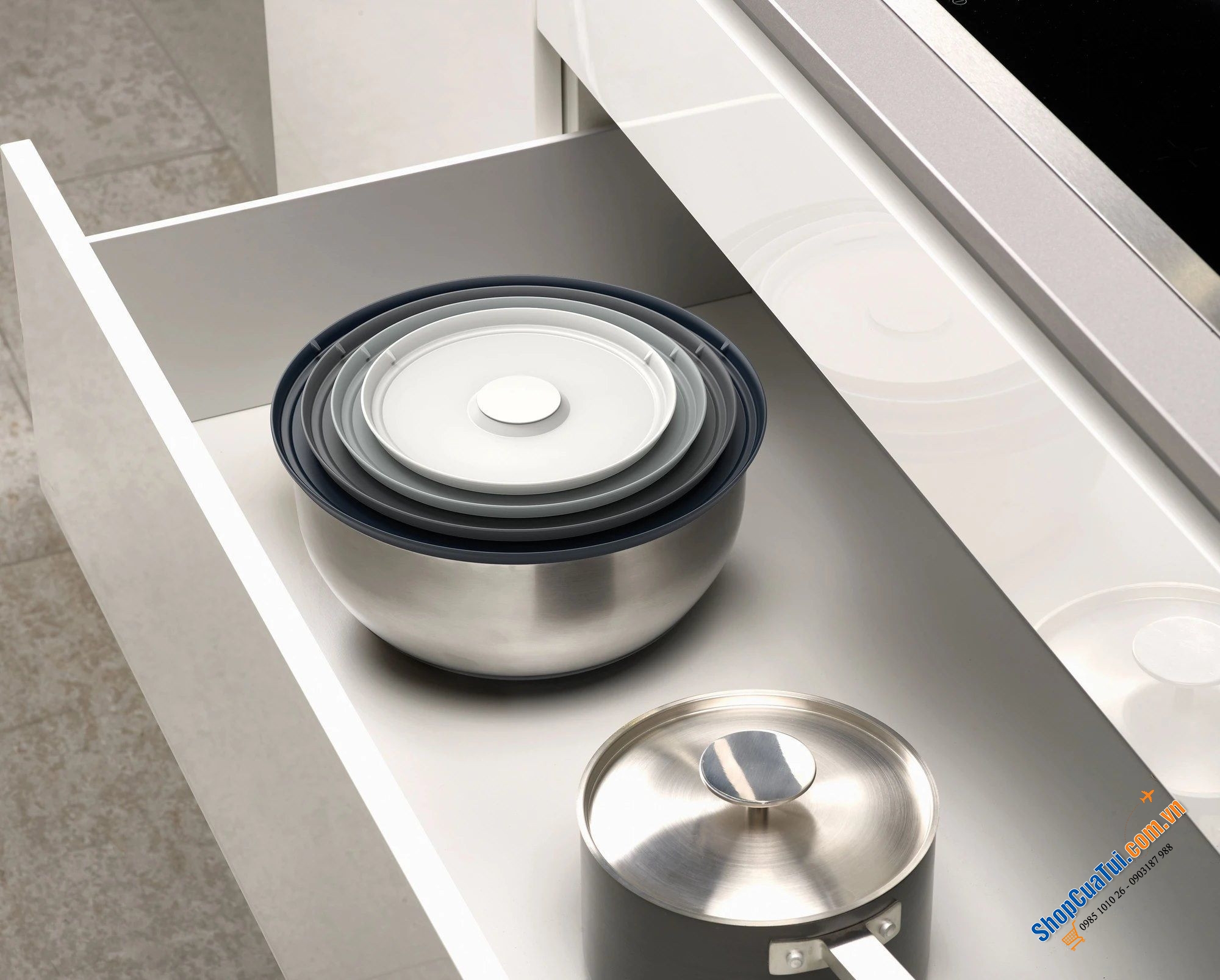 Sét 4 âu inox Joseph Joseph 95025 Prep&Store Bowl Set Steel, có nắp đậy riêng, dễ dàng chế biến thức ăn rồi cất gọn