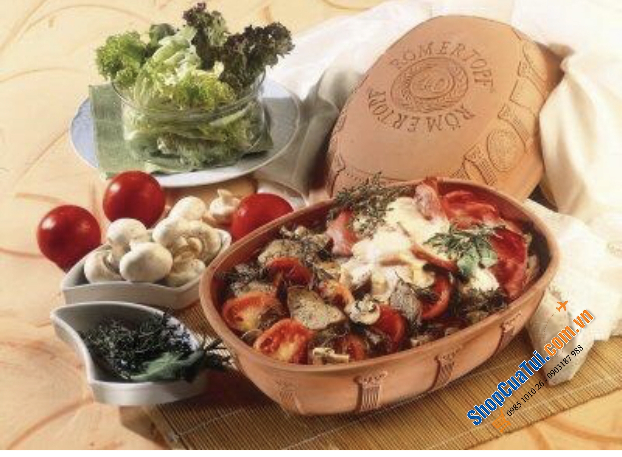 NỒI NƯỚNG GỐM ĐỨC MADE IN GERMANY RÖMERTOPF JUBILÄUM - Hoạ tiết La Mã - Kích thước 34 x 19 x 25 cm. (3,5 Lít)