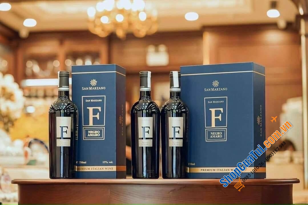 Rượu vang cao cấp F Negroamaro  Salento 15% có màu tím đậm vô cùng sang trọng hấp dẫn, dòng rượu vang đỏ 750ml